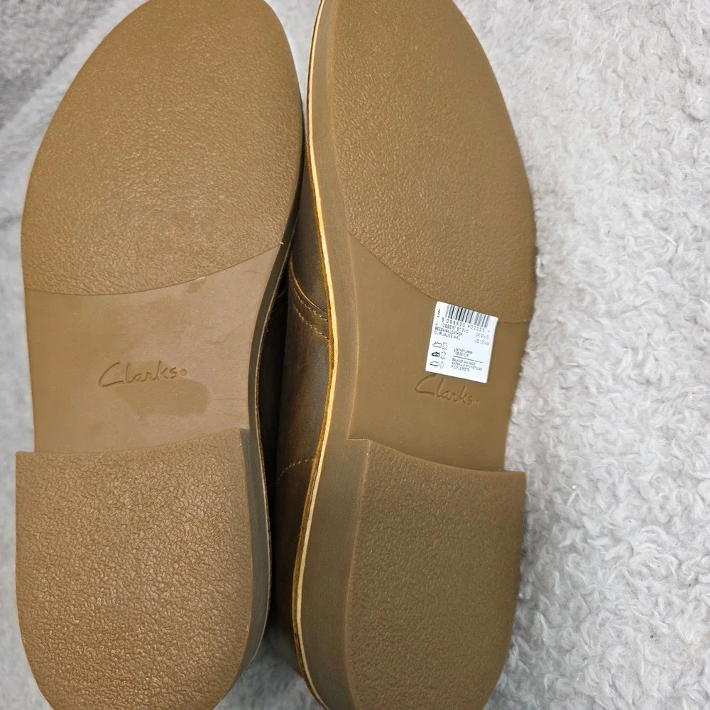 Clarks look your